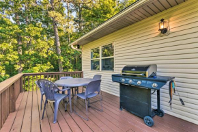 Less Than 2 Mi to Lake Coronado Apt with Grill!